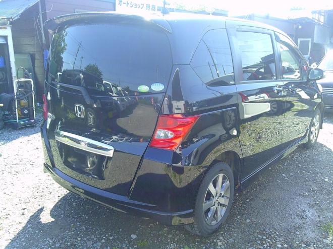 フリードGエアロパッケージ 4WD 1500 5Dr