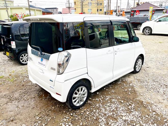 デイズルークス660ハイウェイスターX 4WD　ローンが不安な方＜優遇ローン＞1年保証付　本州仕入　寒冷地　純正ナビ