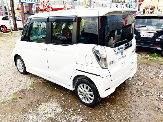 デイズルークス660ハイウェイスターX 4WD　ローンが不安な方＜優遇ローン＞1年保証付　本州仕入　寒冷地　純正ナビ