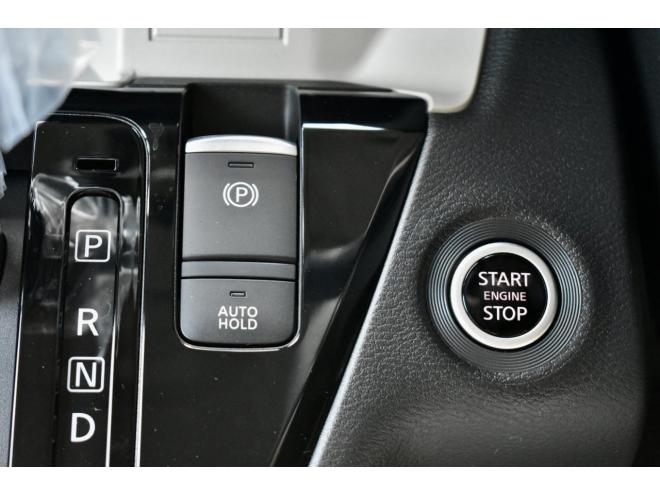 デリカミニＴプレミアム　４ＷＤ　届出済未使用車　前後デリカエンブレム　両側電動スライドドア　シート／ステアリングヒーター　全周囲カメラ