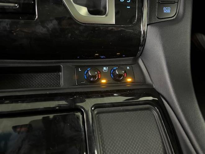 アルファードハイブリッドＳＲ後期型　本州仕入　禁煙車　トヨタセーフティセンス　モデリスタフルエアロ　ツインサンルーフ　プリクラッシュ　レーダークルーズ　レーントレーシング　純正１７インチＡＷ　社外１６ＡＷ＋スタッドレスタイヤ付　純正ナビ（フルセグ地デジ　ＤＶＤ再生　Ｂｌｕｅｔｏｏｔｈ）＋バックカメラ　純正１２インチリアフリップダウンモニター　前後ドライブレコーダー　両側パワースライドドア　パワーバックドア　純正ブラックレザーシート　電動オットマン　三眼ＬＥＤヘッドライト 4WD 2500 5Dr