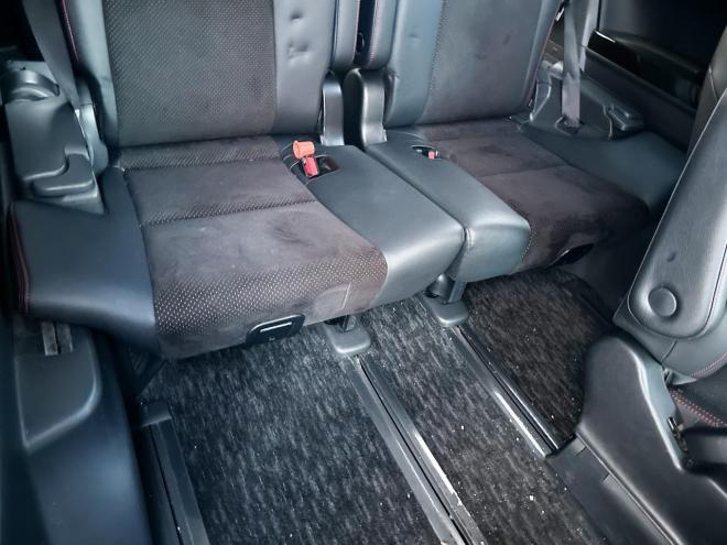 ヴェルファイア2.4Zゴールデンアイズ 4WD　ローンが不安な方＜優遇ローン＞　本州仕入　エアロ　後席モニター　車高調