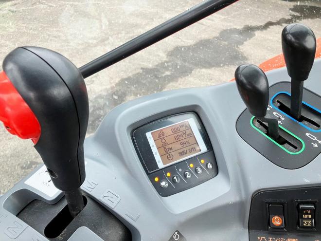 トラクタークボタ　中古　M110G