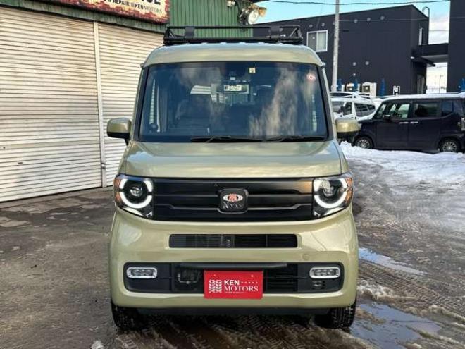 N-VAN+スタイル ファン ターボ 4WD　ワンオーナー/ナビ/ドラレコ/リアラダー 660