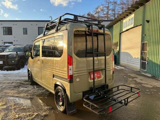 N-VAN+スタイル ファン ターボ 4WD　ワンオーナー/ナビ/ドラレコ/リアラダー 660