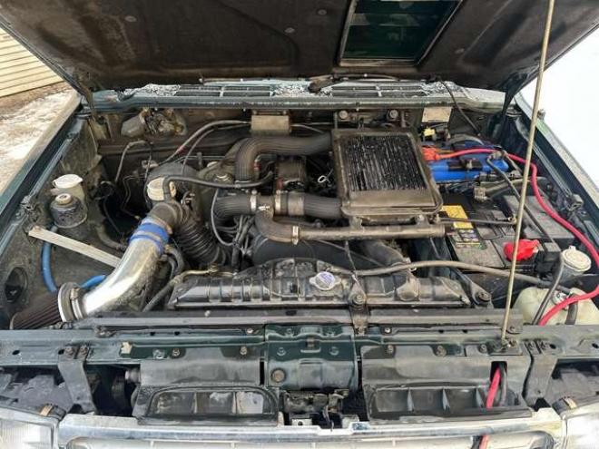 パジェロ2.5 ミッドルーフ ワイド XR ディーゼルターボ 4WD　グリルガード/ベッドキット/サンルーフ 2500
