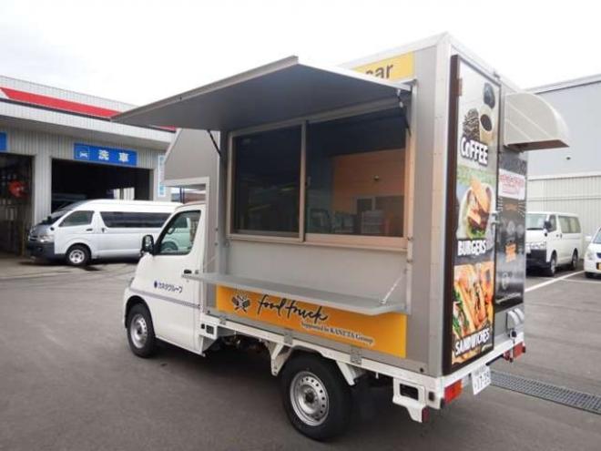 タウンエーストラック1.5 DX Xエディション 三方開 4WD　 登録済未使用車 1500
