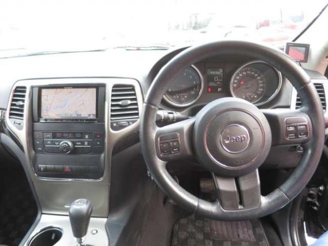 グランドチェロキーラレード 4WD　1オーナー 正規輸入車 3600