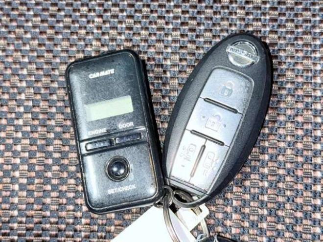 セレナ2.0 ハイウェイスター 4WD　下廻防錆TVナビBカメ後席モニタエンスタ 2000