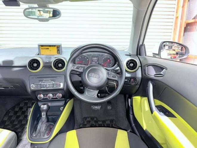 アウディA1 1.4 TFSI　下廻防錆TVナビ 正規輸入車 2WD 1400