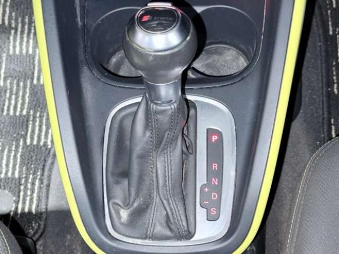 アウディA1 1.4 TFSI　下廻防錆TVナビ 正規輸入車 2WD 1400
