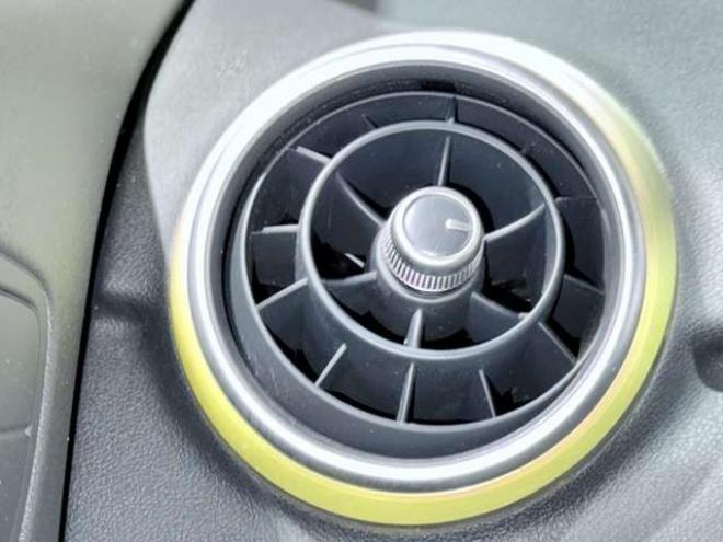 アウディA1 1.4 TFSI　下廻防錆TVナビ 正規輸入車 2WD 1400