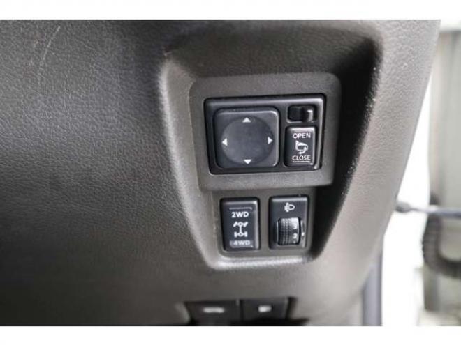 キューブ1.5 15X FOUR Mセレクション 4WD　スマートキー・ナビ・バックカメラ 1500