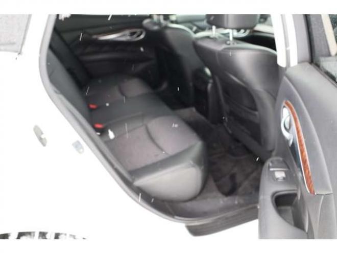 フーガハイブリッド3.5 Aパッケージ　検R7/12　自社　ローンカノウ 2WD 3500