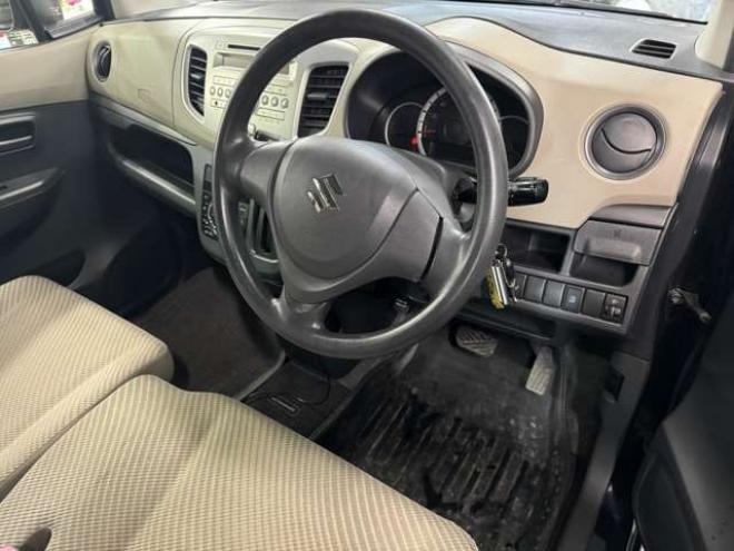 ワゴンRFX 4WD　12ヶ月点検済　下廻り防錆塗装　夏冬タイヤ 660