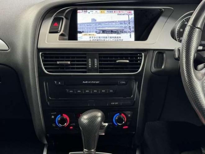 アウディA4アバント 2.0 TFSI クワトロ Sラインパッケージ 4WD　ナビ　TV　Bカメラ 正規輸入車 2000