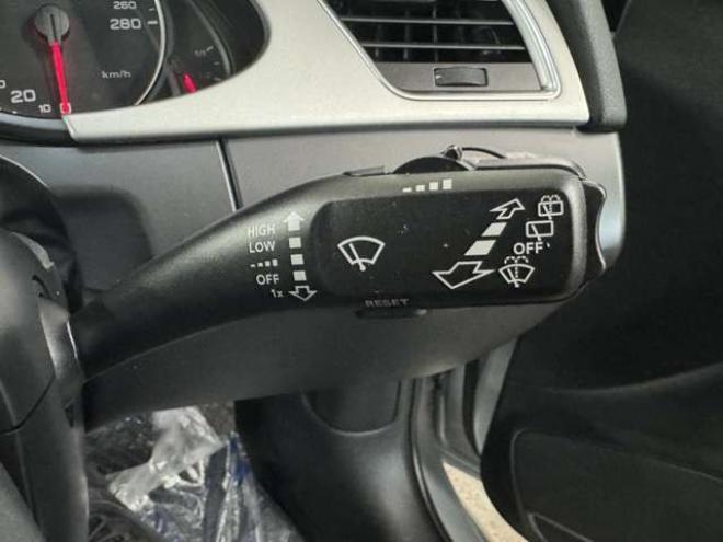 アウディA4アバント 2.0 TFSI クワトロ Sラインパッケージ 4WD　ナビ　TV　Bカメラ 正規輸入車 2000
