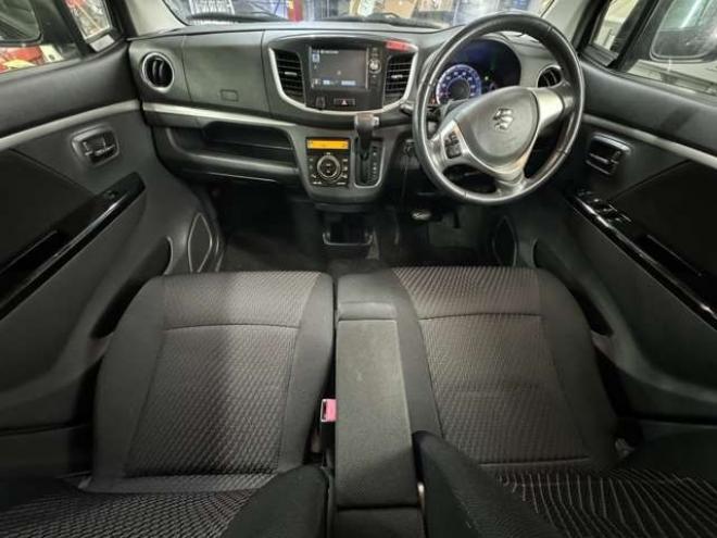 ワゴンRFX レーダーブレーキサポート装着車 4WD　20周年記念車　ナビ　TV　Bluetooth 660