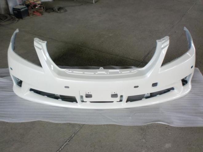 クラウン　ＧＲＳ２０３　フロントバンパー