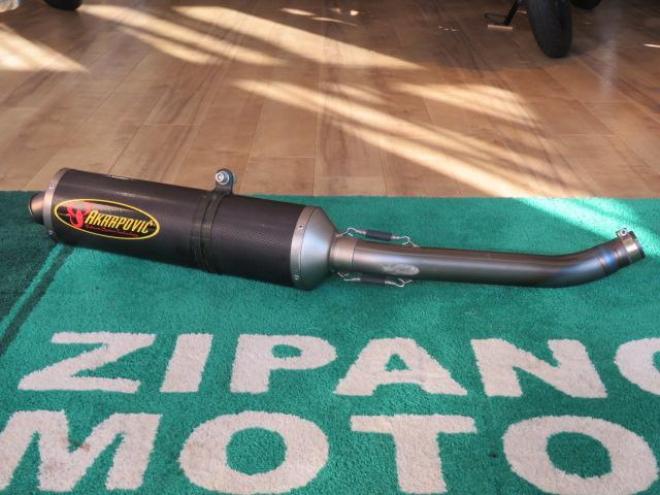 アクラポビッチ ZX-9R（02-03）用 スリップオン カーボンマフラー