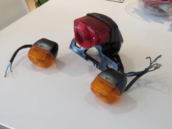 ホンダ モンキー用 12V 純正テールランプ　ウィンカー2個セット