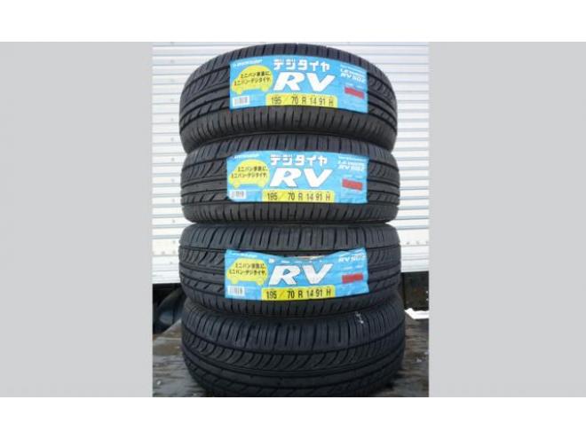 新古品夏タイヤ 195/70-15 ダンロップ RV502
