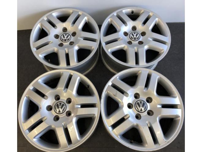 18×8J 5H/130 57 純正ホイール