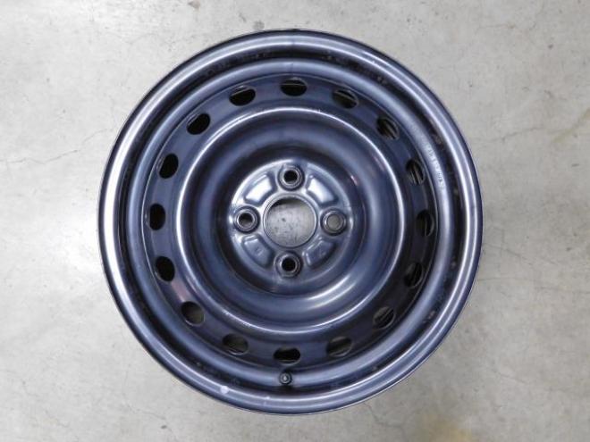 トヨタ純正スチールホイール 15x6,0 4H 100 +45
