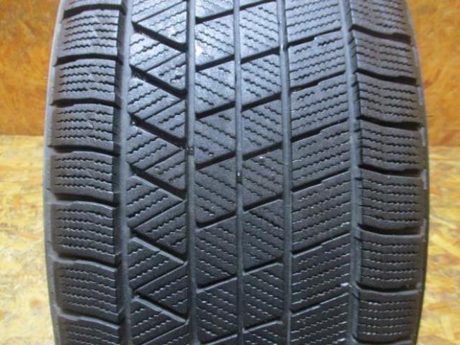 ブリヂストン　VRX3　235/45R18　2021年製造
