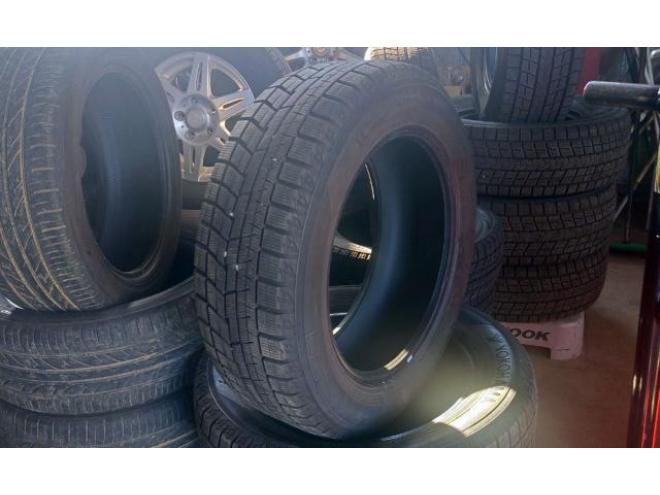 iG60 215/60R17